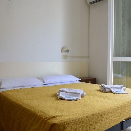 Hotel Moroni 리미니 외부 사진